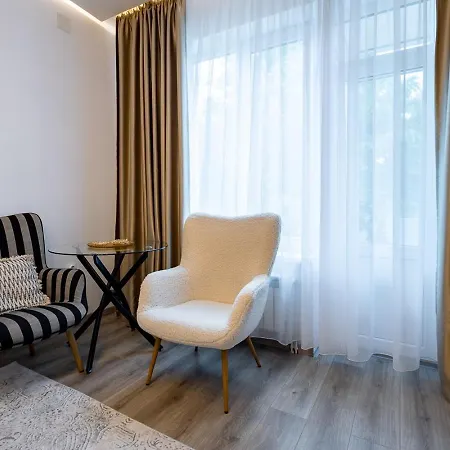 Cozy Studio In Center By Mm Host Brasov Exterior photo