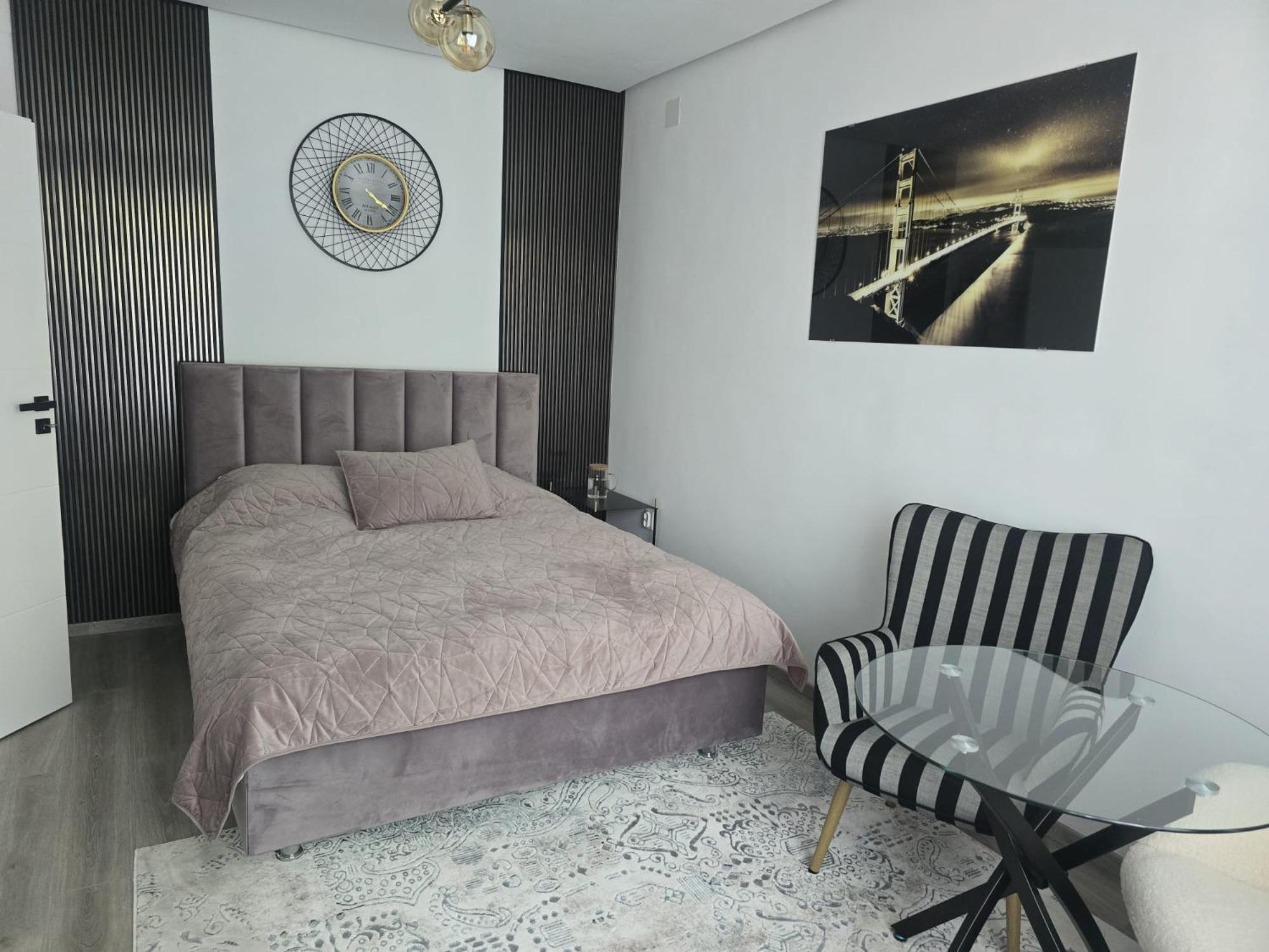 Lola's Apartamento
